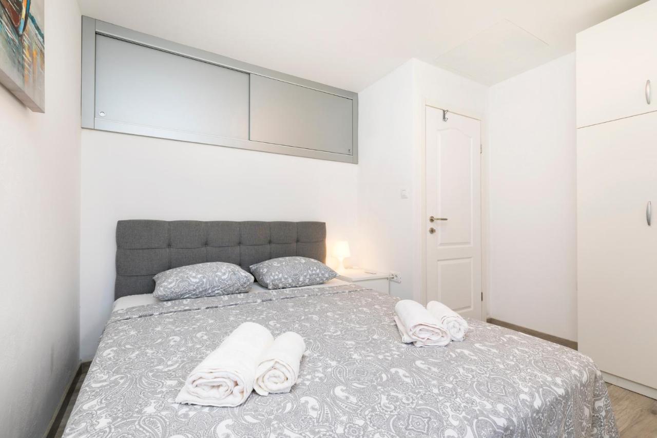 Vacation House Orange Veli Losinj Ngoại thất bức ảnh