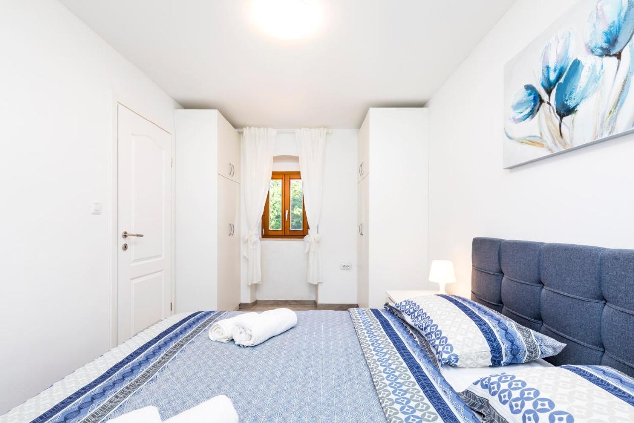Vacation House Orange Veli Losinj Ngoại thất bức ảnh